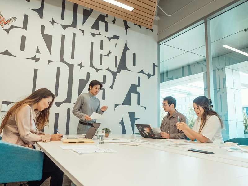 How to negotiate influencer marketing partnerships effectively?