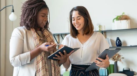 How to create content for trending industry topics?